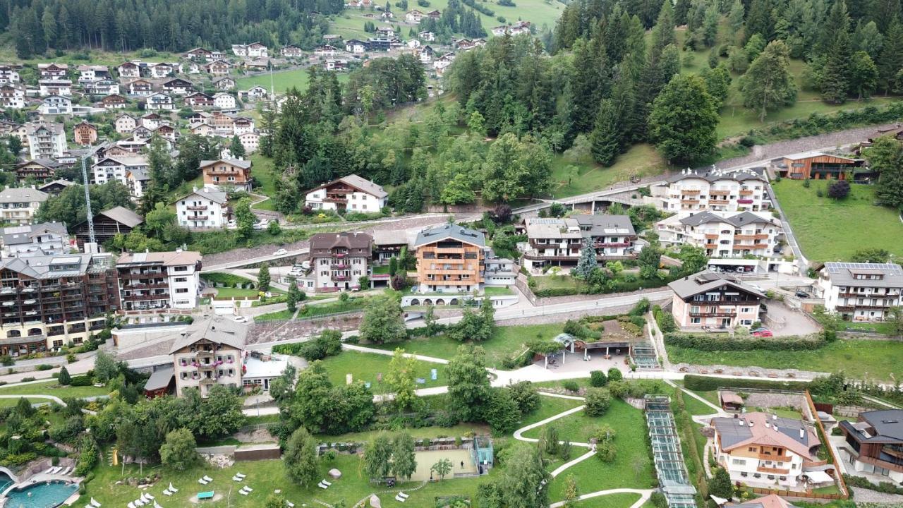 أورتيسايْ Villa Hubertus المظهر الخارجي الصورة